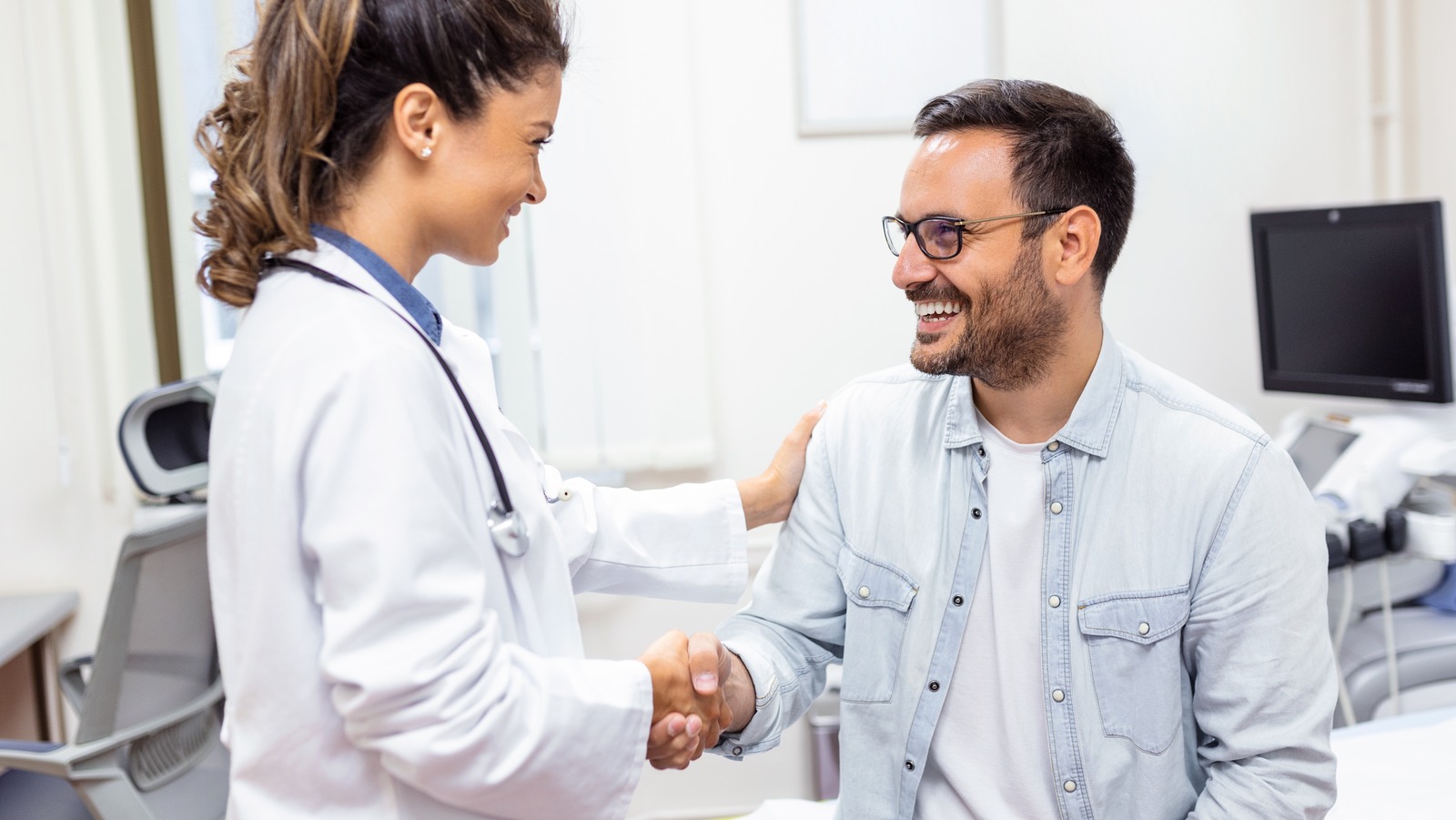 How To Talk To Your Doctor About Your Sexuality - Health Digest