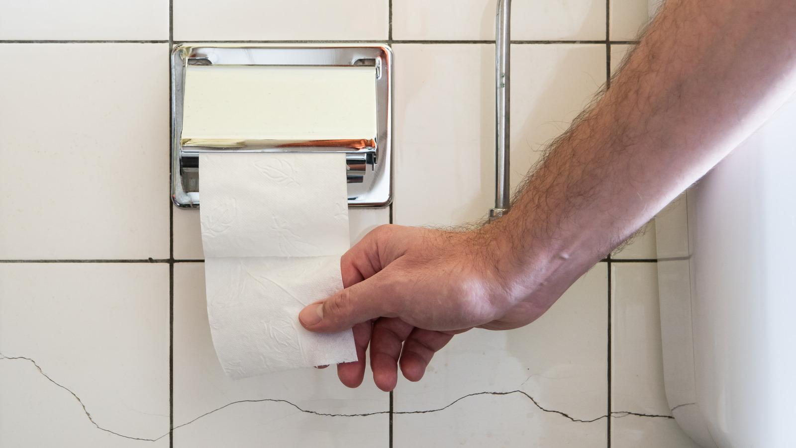 Medical Diagnoses That Require Swabbing Your Own Poop - Health Digest