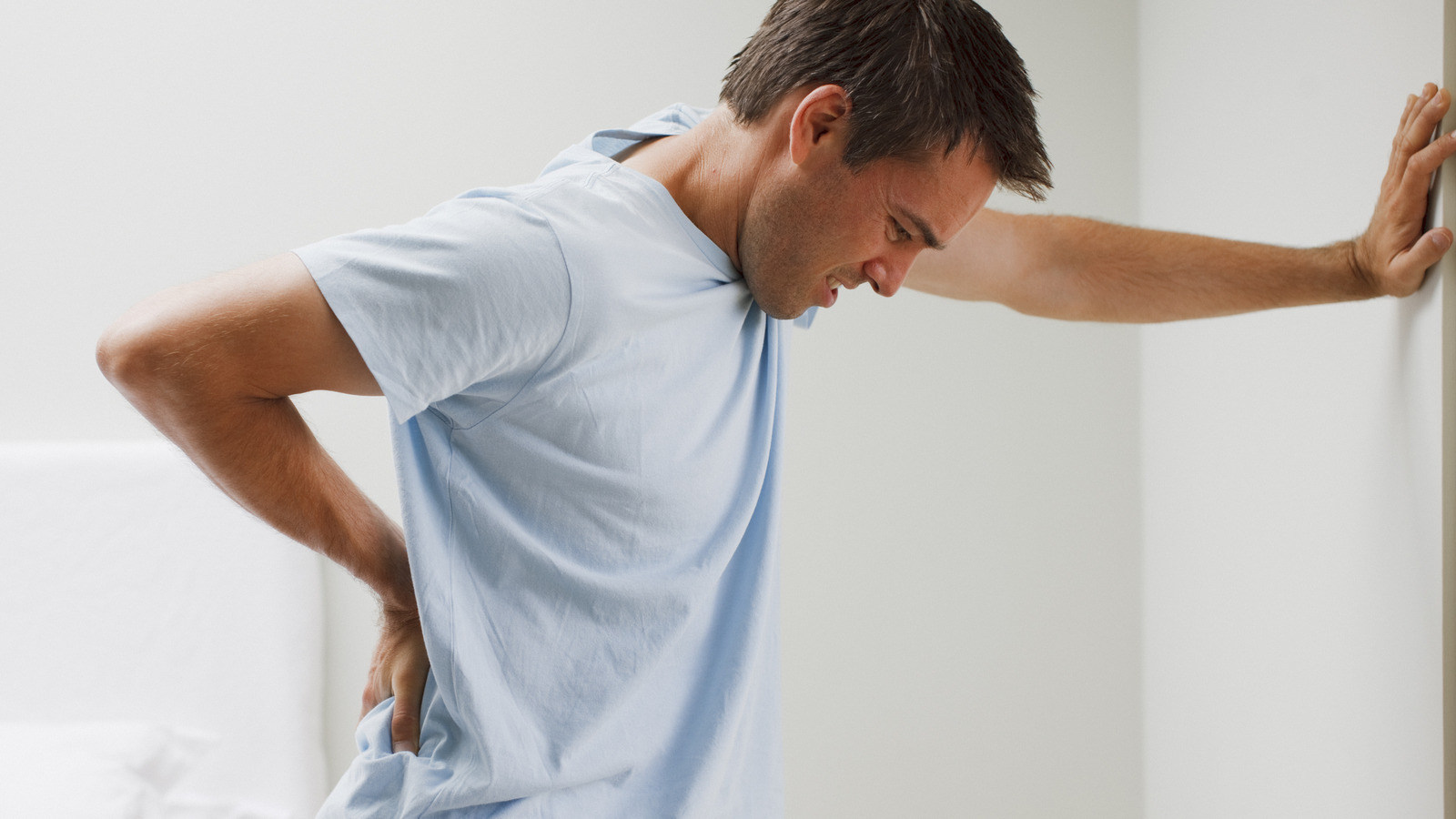 Signs Your Back Pain Is Actually Prostate Cancer - Health Digest