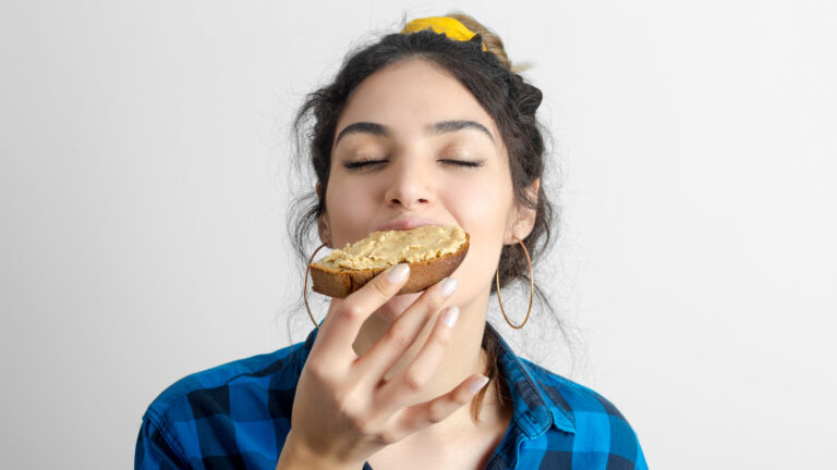When You Eat Peanut Butter Every Day, This Is What Happens To Your Appetite – Health Digest
