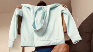We Tried TikTok’s Sweatshirt Hack To Sleep Like A Baby. Here’s How It Went – Health Digest