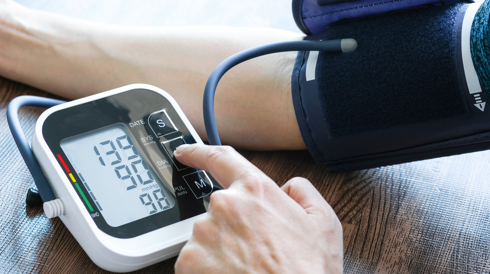 When High Blood Pressure Goes Untreated, This Is What Happens To Your Kidneys - Health Digest