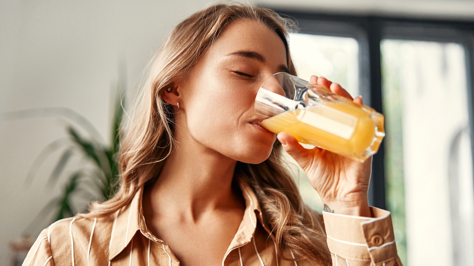 9 Beverages That Can Naturally Lower Your High Cholesterol - Health Digest