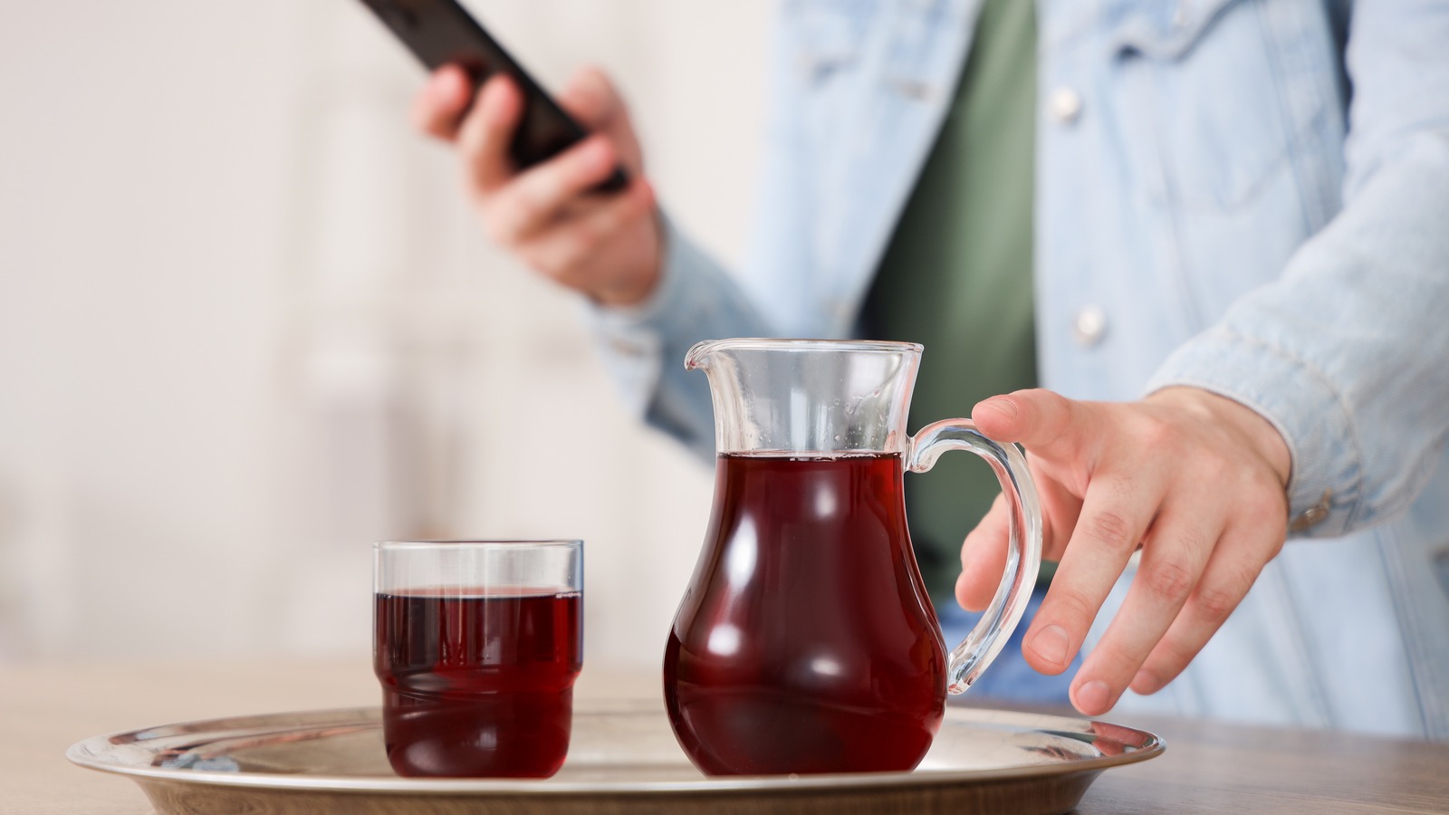 Drinking Cranberry Juice Has An Unexpected Effect On A Man's Prostate Health - Health Digest