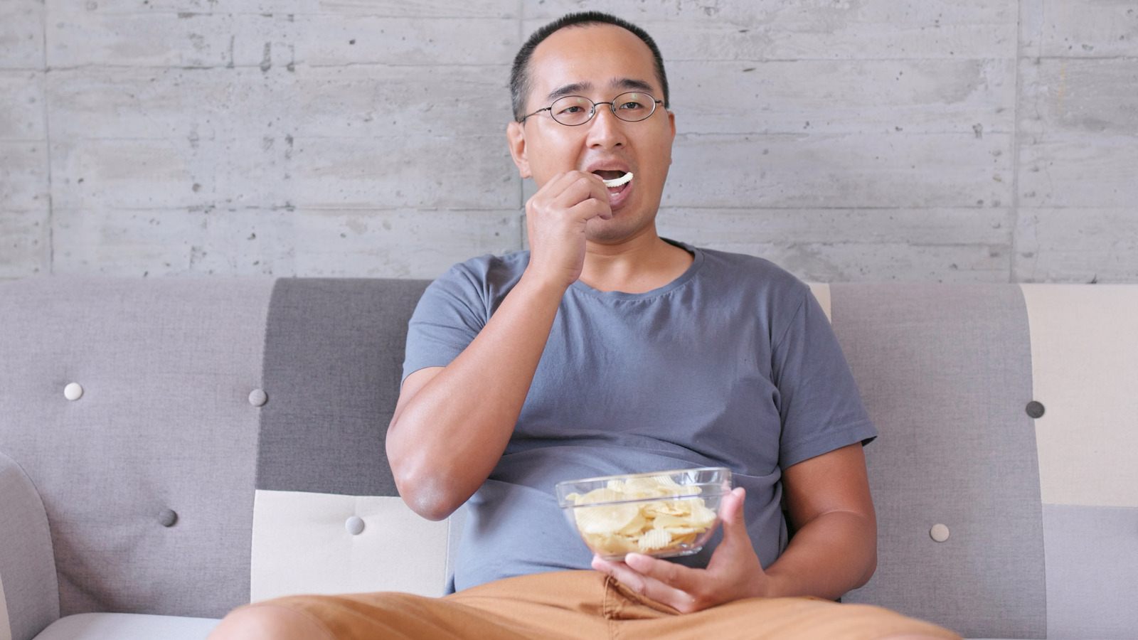 What Happens To Your Prostate When You Eat Too Much Salt - Health Digest